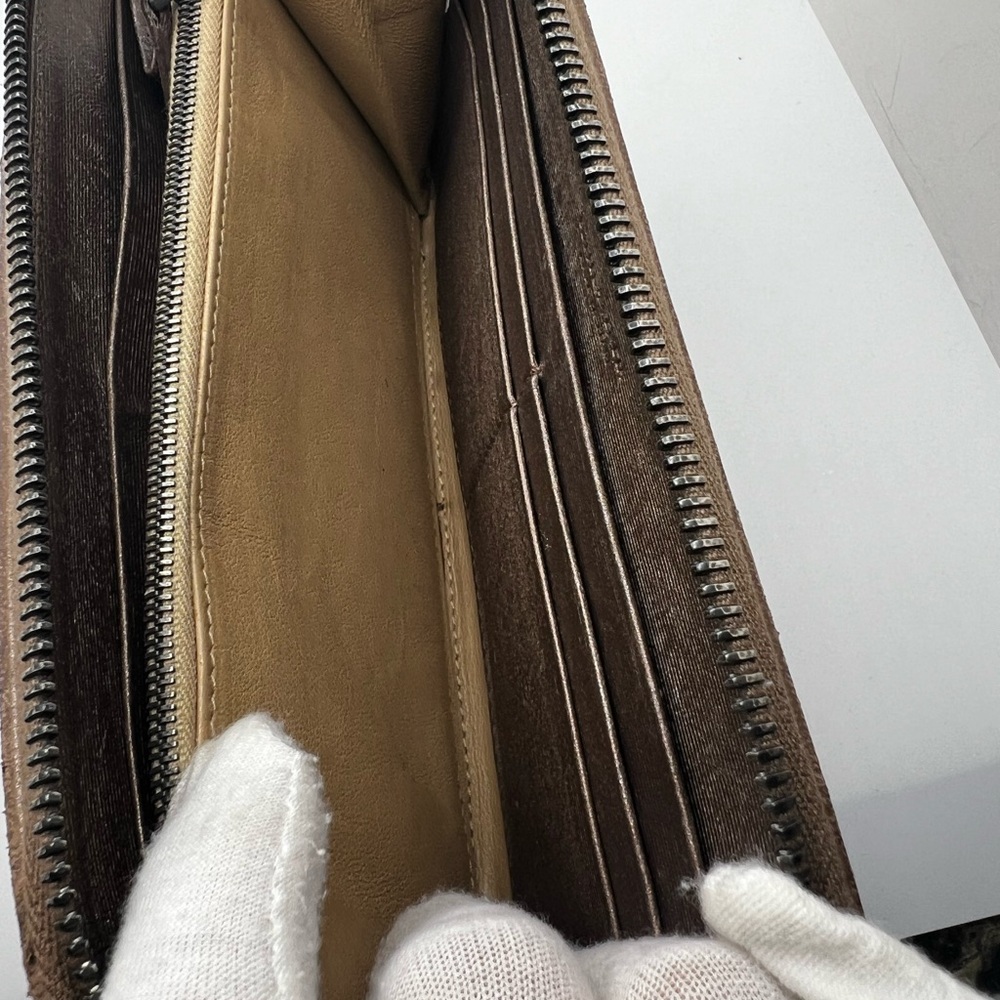 GUC Bottega Veneta Brushed Gold Intrecciato Zip Wallet - Picture 6 of 9